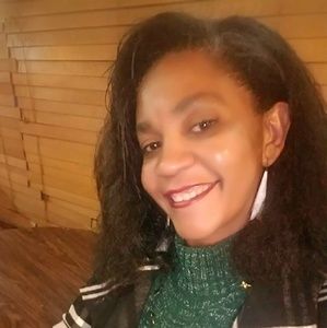 Meet your Posher, Amelia